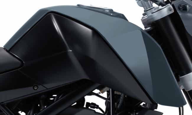 FUEL TANK TOP COVER