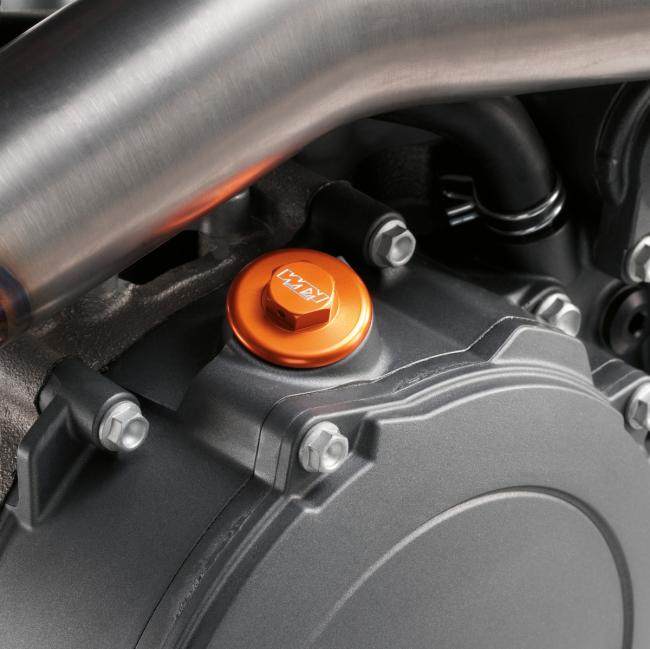 SXS OIL PLUG