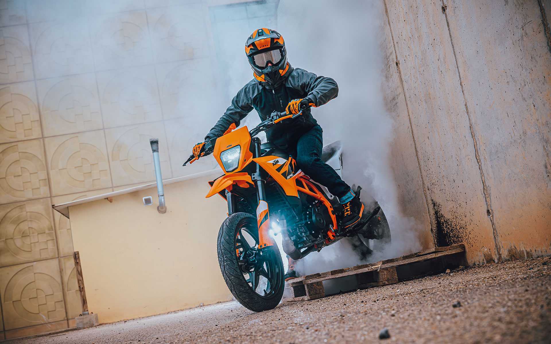 KTM 125 SMC R 2025